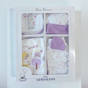 0-3 Months Baby Girl Pima Cotton 4 pc set, pant, body, hat, baby bib. Giraffe